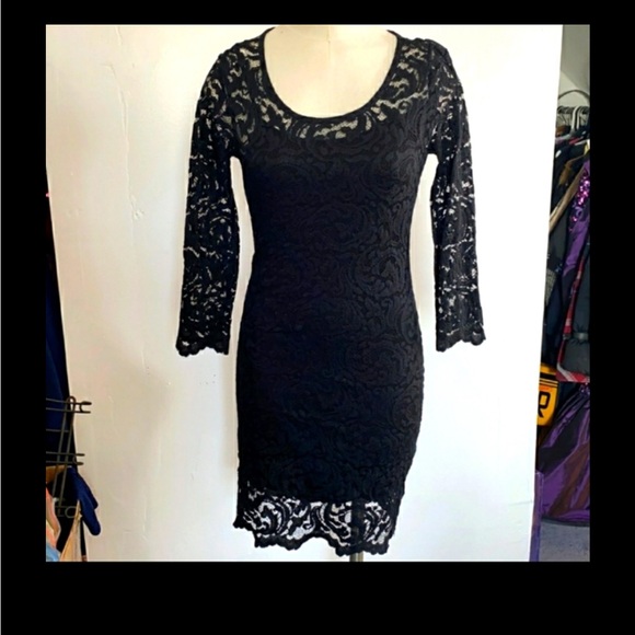 Vintage Little Black lace dress - Picture 6 of 6